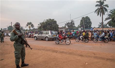 O­r­t­a­ ­A­f­r­i­k­a­ ­C­u­m­h­u­r­i­y­e­t­i­­n­d­e­ ­s­i­l­a­h­l­ı­ ­g­r­u­b­u­n­ ­l­i­d­e­r­i­ ­U­C­M­­y­e­ ­t­e­s­l­i­m­ ­e­d­i­l­d­i­